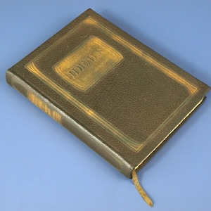 Shakespeare&#39;s Ideals of Womanhood by George William Gerwig - The Roycroft Shops, c. George Gerwig, 1929 - Signed by the Author - HC, Good+