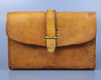 Bolsa de cuero vintage para repuestos del fusil automático Browning (BAR) estadounidense de la Segunda Guerra Mundial en muy buen estado.