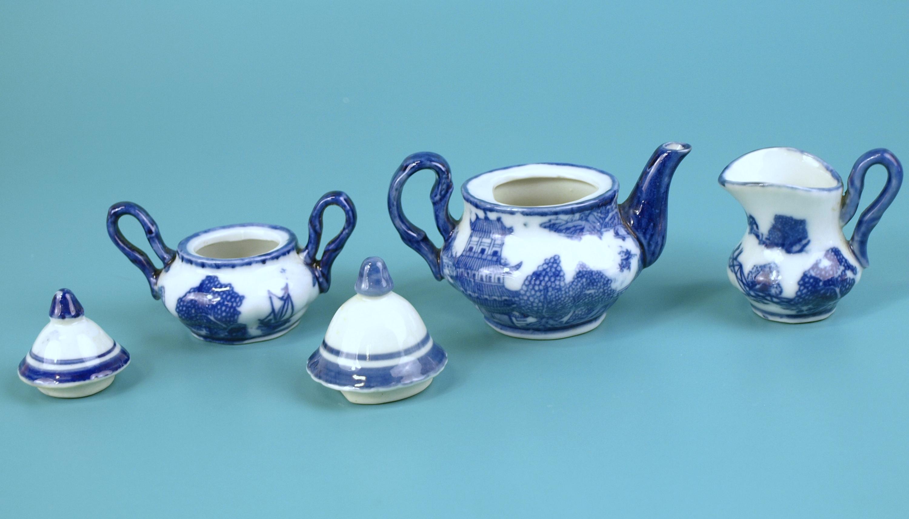 Vintage Flow Blue Willow Child's Tea Set, Asian Motif With Backstamp ...