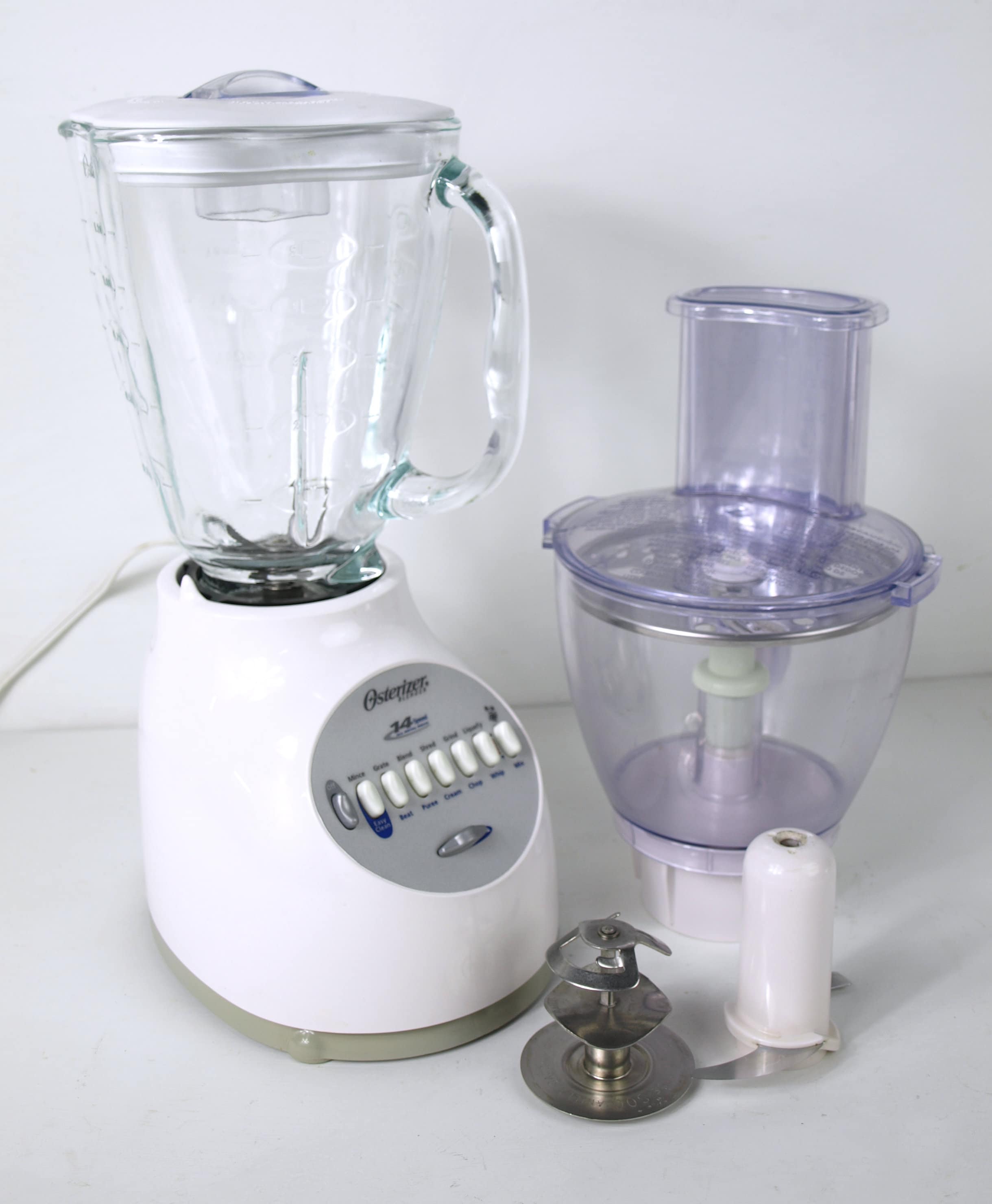 OSTER OSTERIZER 12 Speed BLENDER Motor Base & GLASS PITCHERS(2) White Model  6650