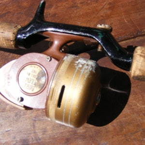 Vintage Eagle Claw Fishing Reel Model No. 102 by Wright and