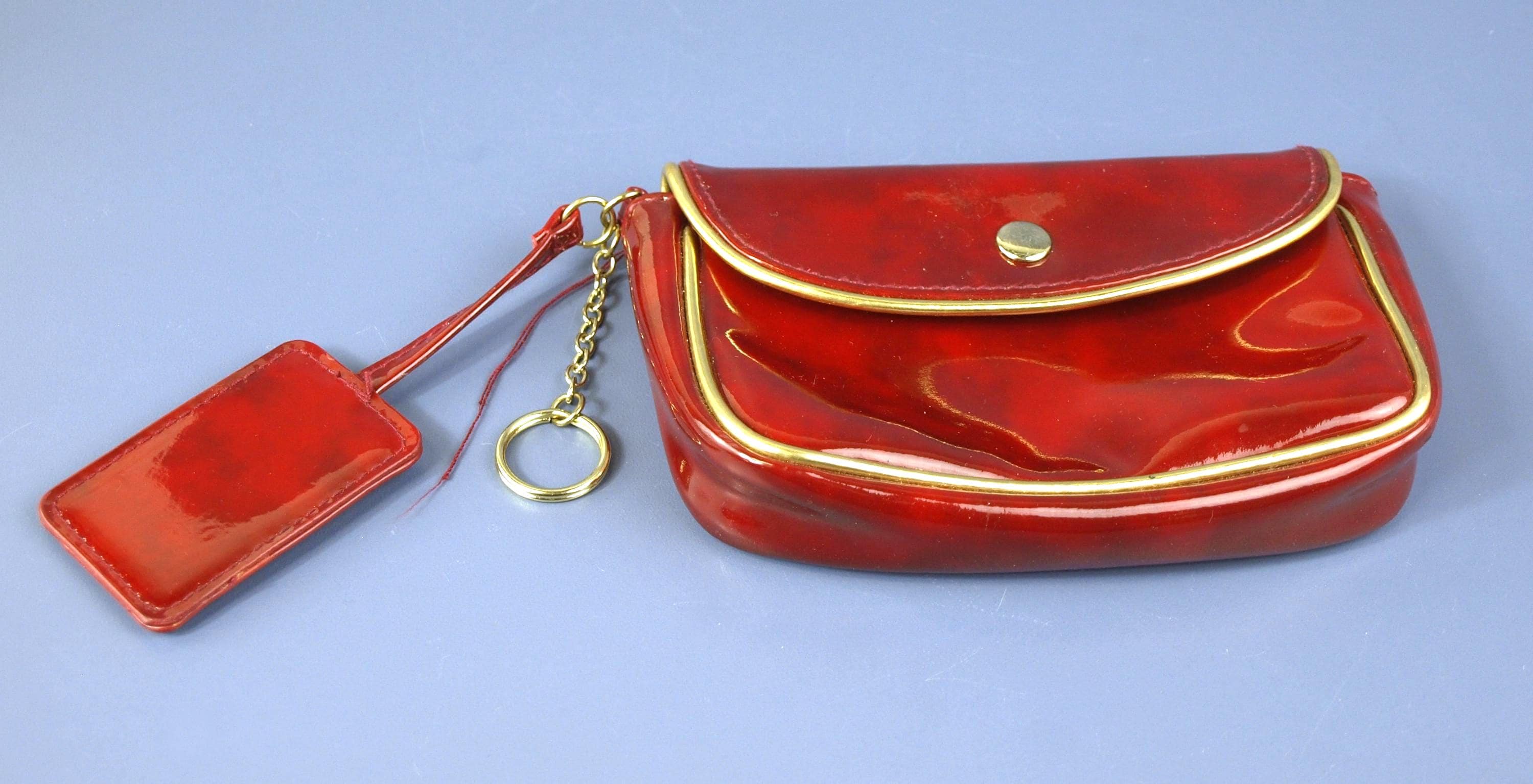 エリザベスアーデン　 クラッチバッグ Elizabeth Arden Cherry Red & Gold Cosmetic Clutch Bag with Mirror