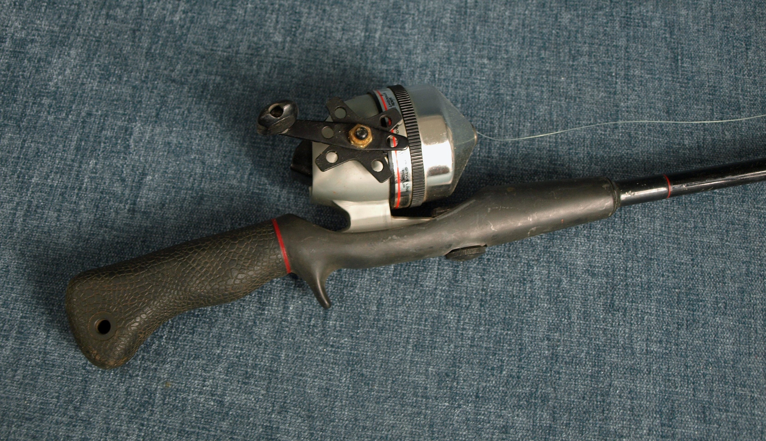 Reserved - Vintage Shiman AC-1552 Pistol Grip Fishing Rod - 5'6 line wt.  6-12 lb lure wt 1/8-3/4 oz with Zebco 10/20 USA Spin Cast Reel
