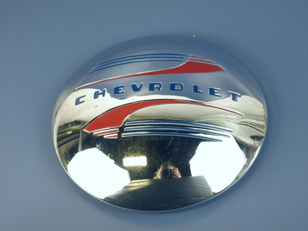 United Pacific Chevrolet Script Hubcap for 1941-48 Chevy Car & Truck ...