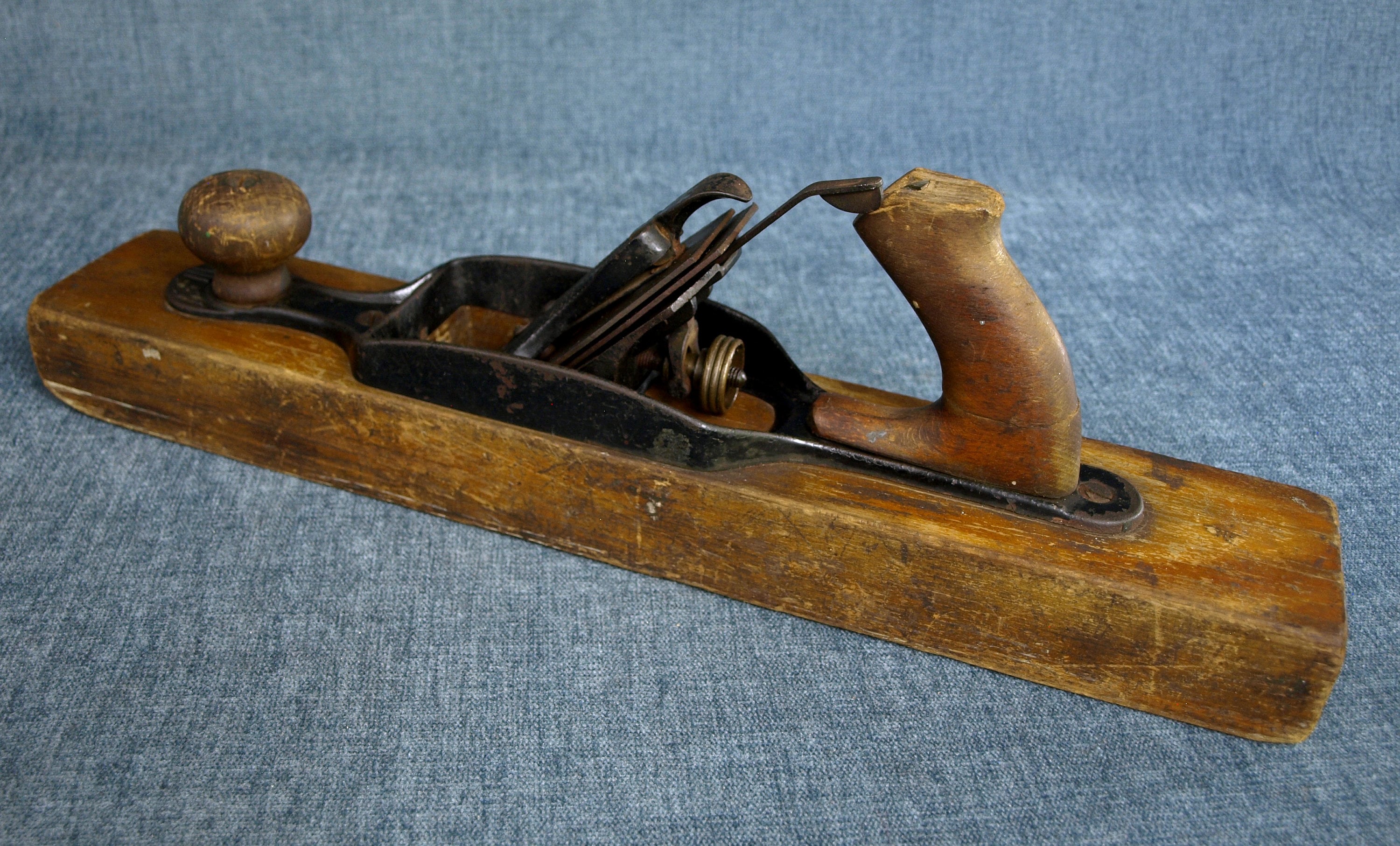 Antique STANLEY BAILEY 18 Hand PLANE Tool Wood Working Tools