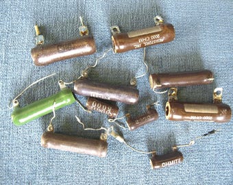 Rezystory Ohmite Vintage - zestaw 10 sztuk, w tym jeden Mallory 2HJ10 o rezystancji od 500 do 2500 omów