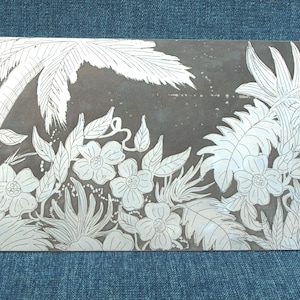 Planche de forêt tropicale/paysage de jungle avec palmiers et fleurs exotiques - Plaque à graver - 11,75" L x 6" H