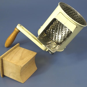 Antique Quilmann (German Made) Rotary Cylinder Grater / Grinder, Hand Crank, c. 1920&#39;s - Attaches to Work Surface - Good+ Working condition