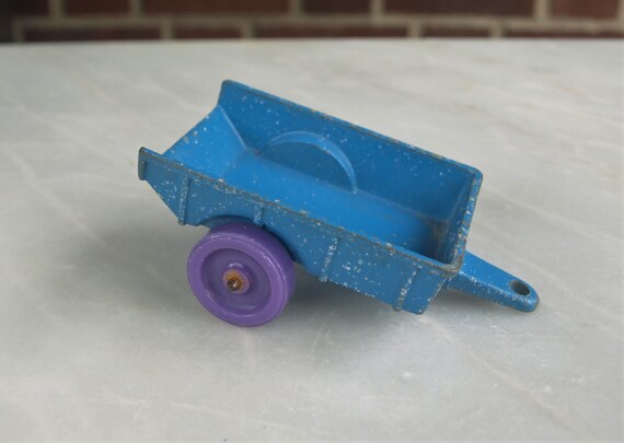 Vintage Tootsietoy Tootsie Toy 1969 Diecast Metal Trailer Cart\u2013 Blue with Purple Wheels