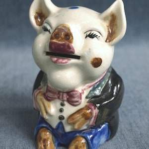 Vintage selten besetzte Japan Kitsch Sparschwein in Anzug und Fliege Mitte des Jahrhunderts japanische Keramik - hervorragender Zustand