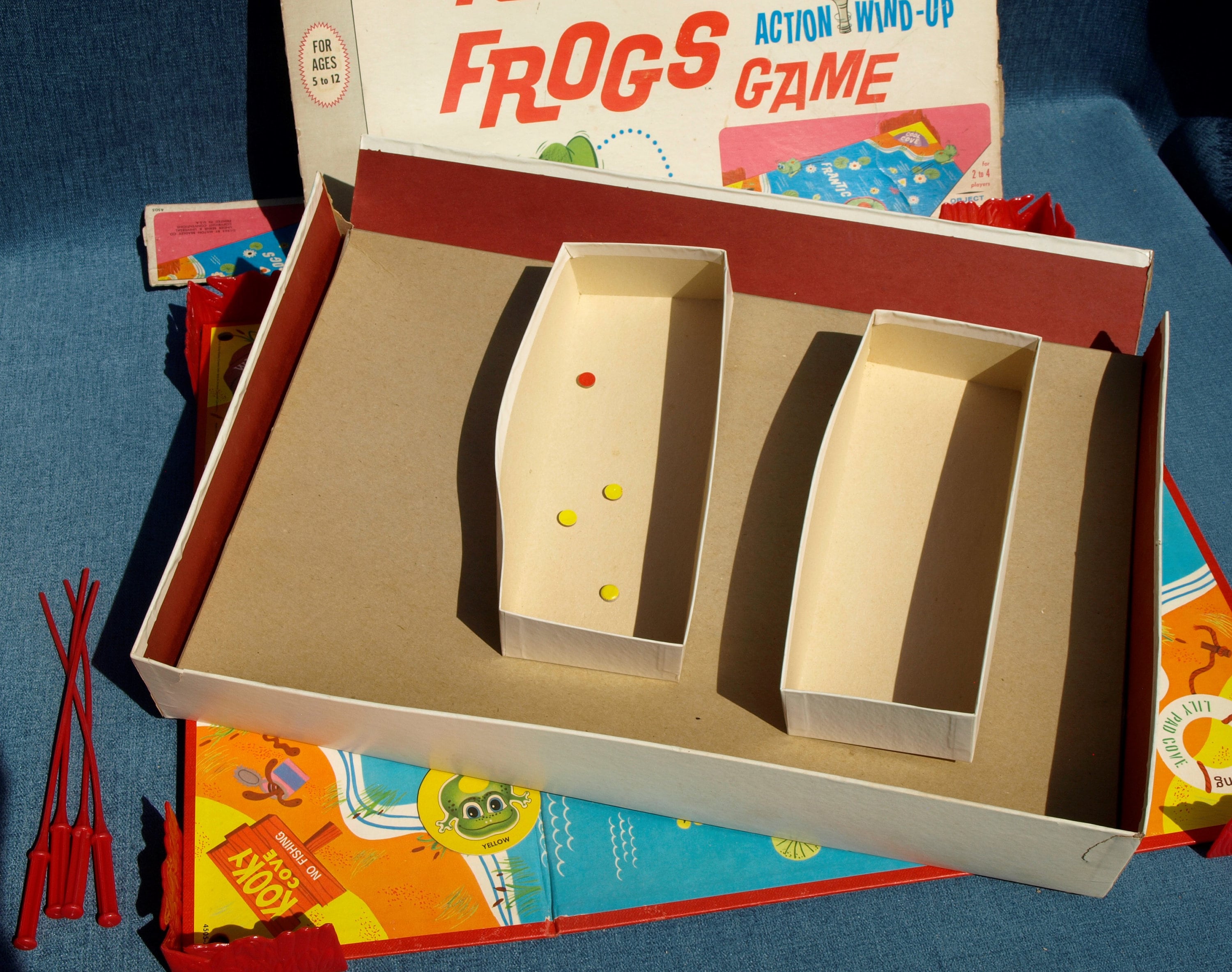 Vintage Frantic Frogs Action Wind up Game by Milton Bradley No