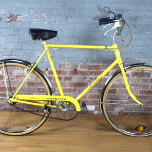 Vintage 1973 Rare Schwinn Speedster in Kool Bright Yellow With