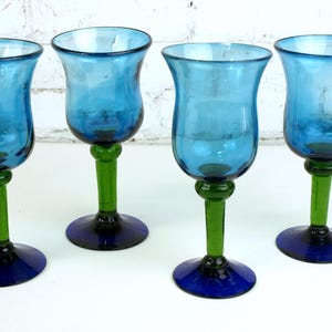 Mexican Hand-Blown Blue and Green Stemmed Wine Glasses / Water Goblet Set of 4 in Excellent Condition - 8.5&quot;
