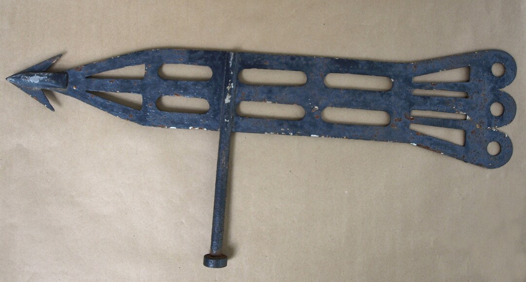 Vintage Cast Iron Weathervane Arrow W/ Spindle, Painted Black Circa