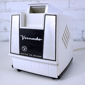 Vintage Vornado Electric Ice Crusher Appliance - Works Great - Kitchen Counter Appliance