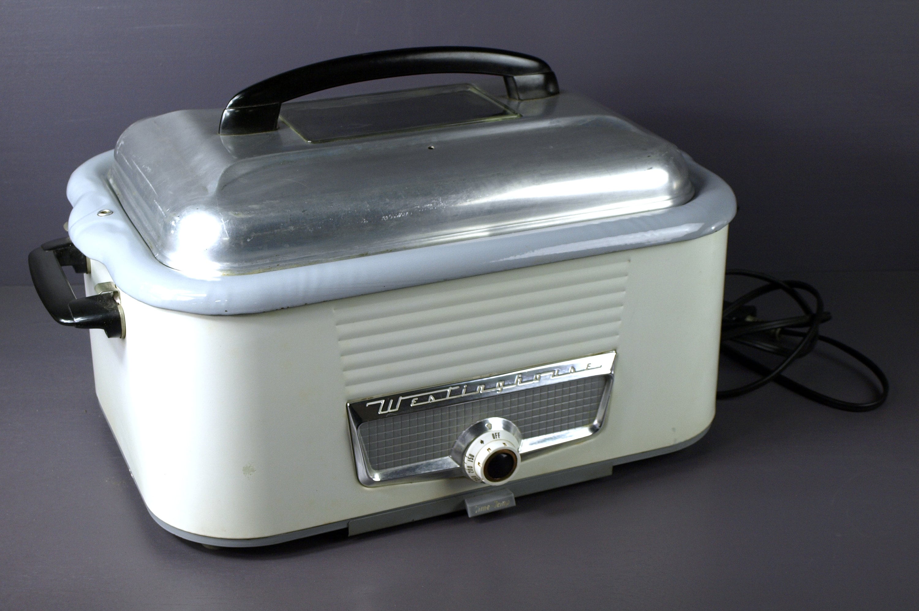 Vintage Westinghouse Electric Roaster Oven, Circa 1950's Vintage Westinghouse Electric Roaster Oven, Circa 1950's