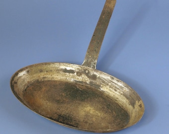 Sartén ovalada de acero al carbono antiguo - Utensilios de cocina para camping y barbacoa - Estampado con el número 28 en el mango