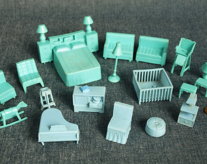 Vintage Superior Miniature Dollhouse / Doll House Plastic Furniture Mid