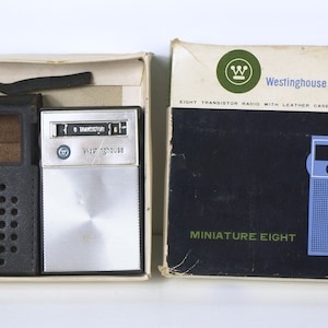 Vintage Westinghouse Miniature Eight Transistor Radio W/ Leather