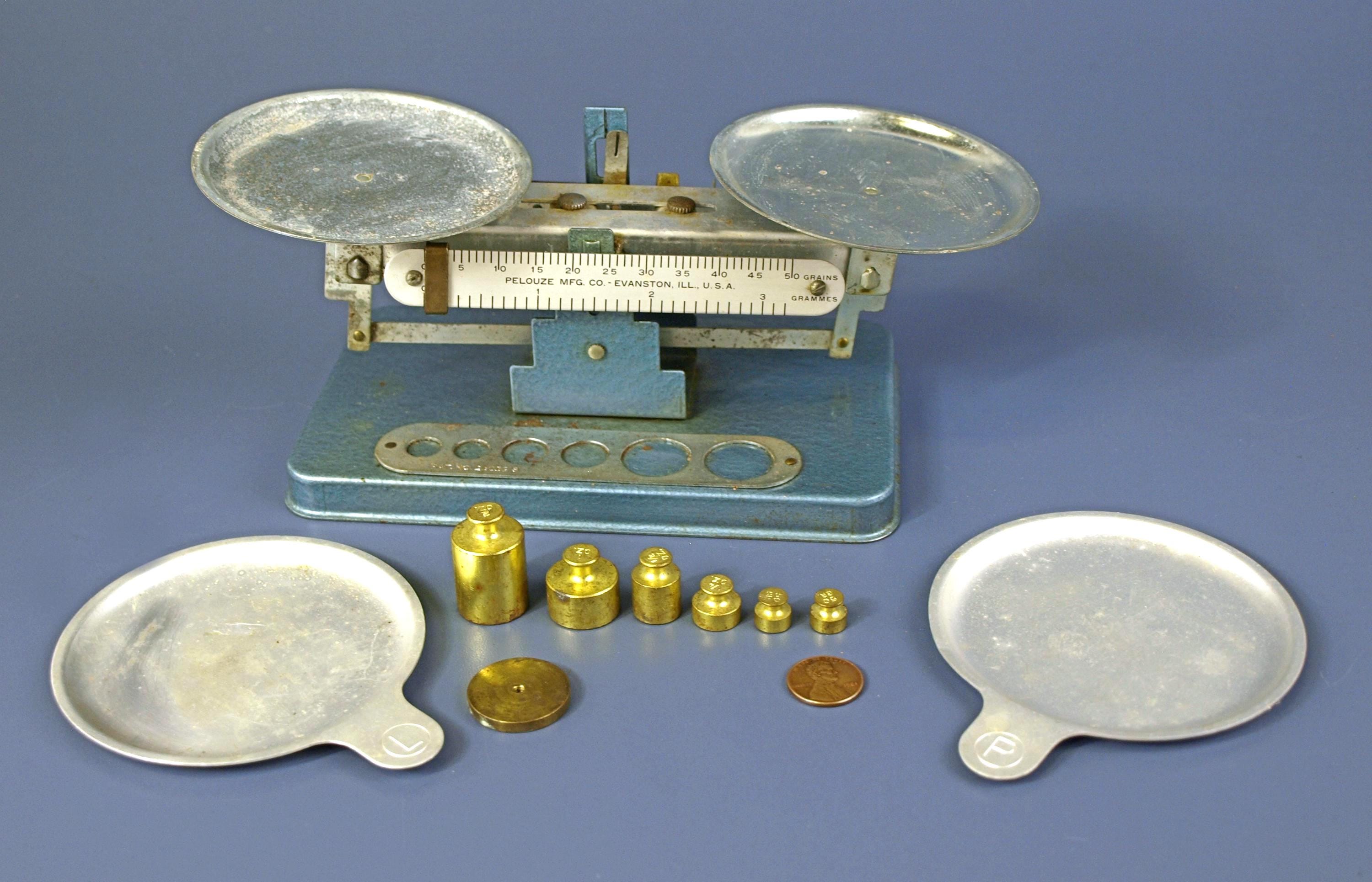 Vintage Blue Pelouze Rexo-s Photographic Laboratory Scale W