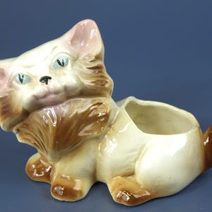 Vintage Cat Figure Planter Pot in Tan and Brown -  Kitsch Pottery - Pink Ears & Blue Eyes