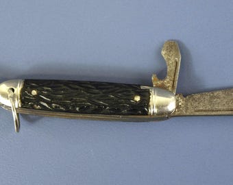 Vintage Imperial Pocket knife with black handle | 2.25" Folded; 1.75" Main Blade in good-plus condition