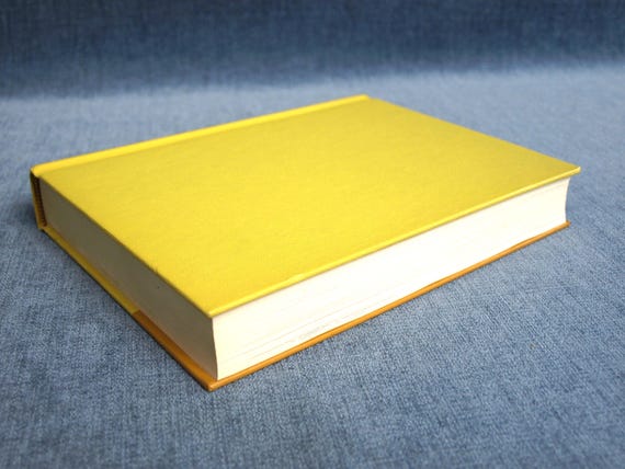 Vintage 1971 Illustrated World Encyclopedia Volume 1 A-ARC