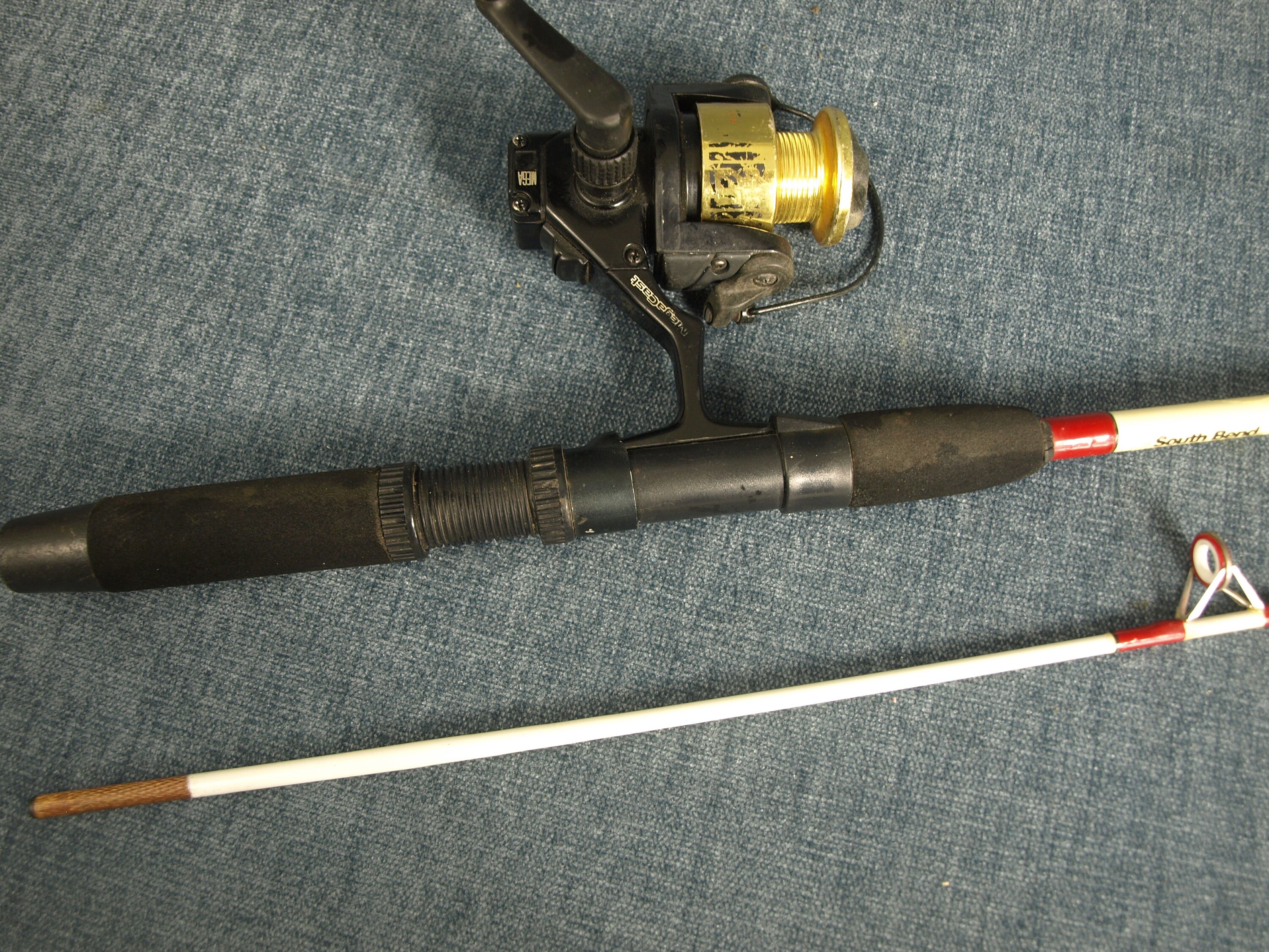 Vintage South Bend Graflex XL High Tech Graphite Composite Fishing Rod With Mega  Cast Pro Series Reel 70 Long 