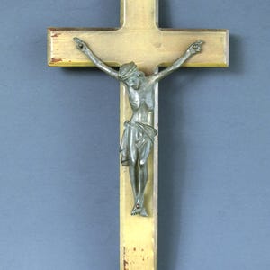Vintage Wooden Crucifix Cross w/ Cast Metal Christ Figure, 13&quot; Long - Wall Decor - Home Altar & Worship