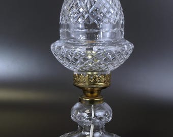 Zabytkowa, dwuczęściowa lampa stołowa Waterford Crystal z ciętego szkła, z lat 70. XX wieku, z elektrycznym szlifem.