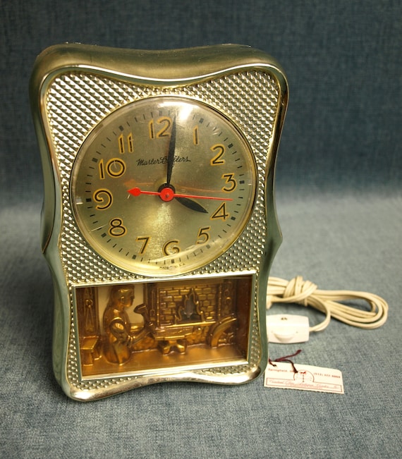 Vintage Master Crafters Metal Wall Clock Model 524 Gold Tone