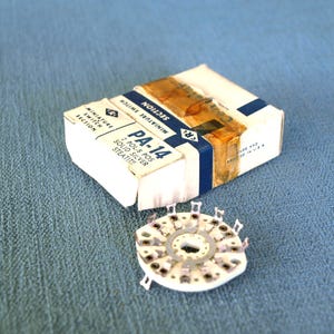 Vintage Centralab PA-14 2 Pole 5 Position Solid Silver Steatite Rotary Switch - NIB - never used