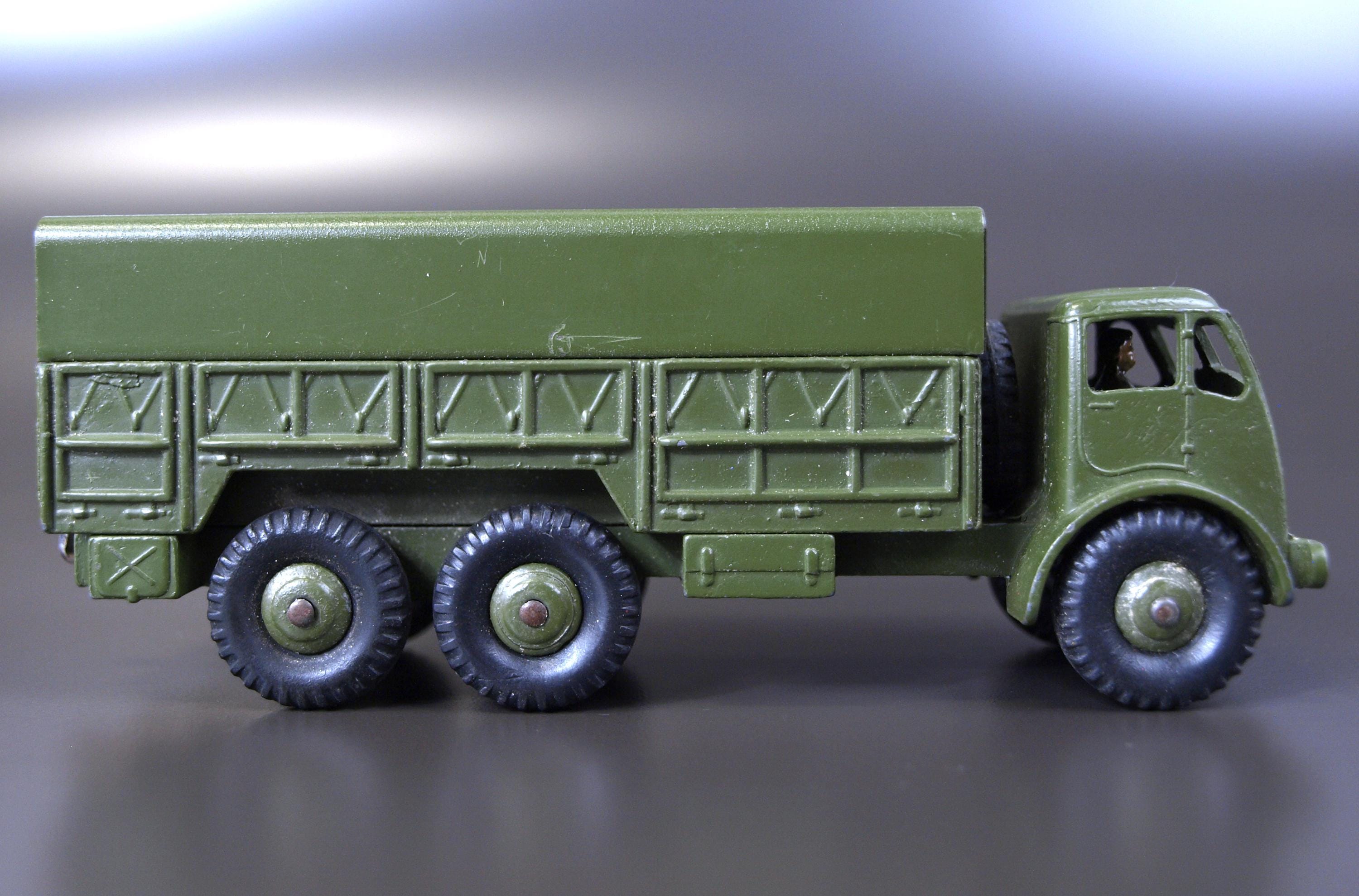 Vintage Dinky Toy 10-ton Army Truck #622 in Original Box, Made in