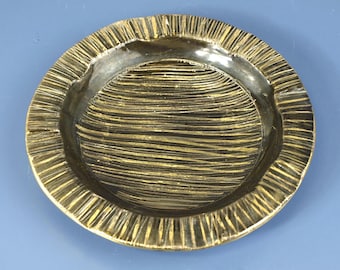 Cenicero de cerámica italiana estilo retro vintage con acabado en bronce y cobre, circa 1960, Italia