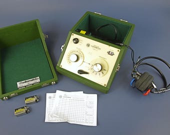 Pristine Vintage 1970s Eckstein Bros Model 60 Miniature Audiometer | Tested Working Kit with Headphones Case & Auditory Testing Sheets