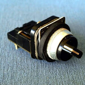 Bul. 800T 600 Volt Max Wahlschalter Cat. Nr. H33A