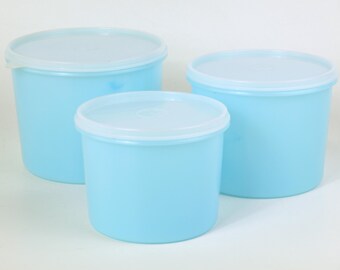 Vintage Baby Blue Action Ind. Inc. Plastic Kitchen Food Storage in Gradient Sizes - Stackable Nesting Ware No. 15024 - Lot of 3