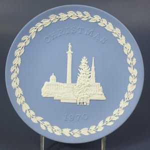 Vintage Wedgwood Jasperware Christmas 1970 Plate – Blue and White - Made in England