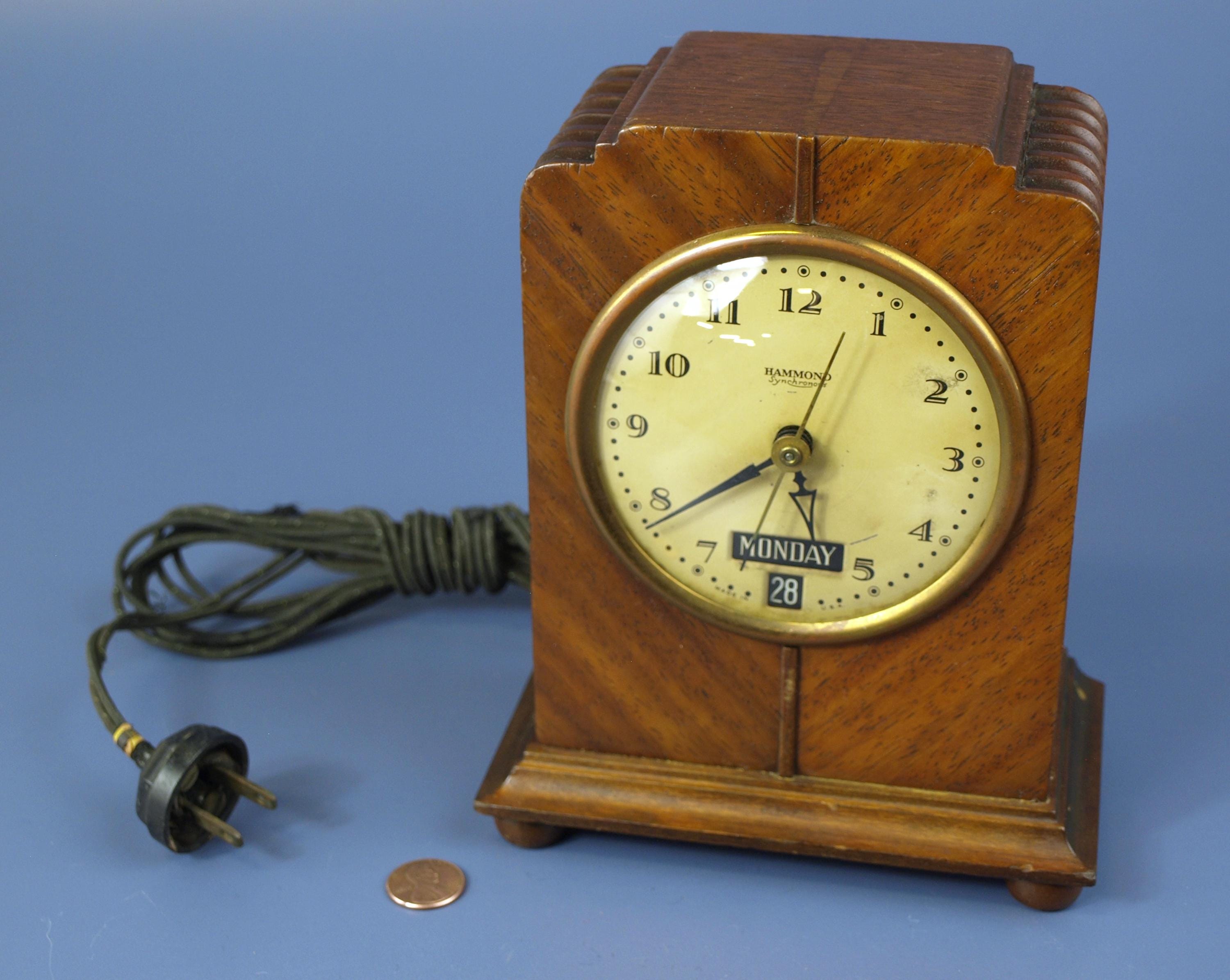 Rare Vintage Hammond Synchronous Electric Alarm Clock With Art