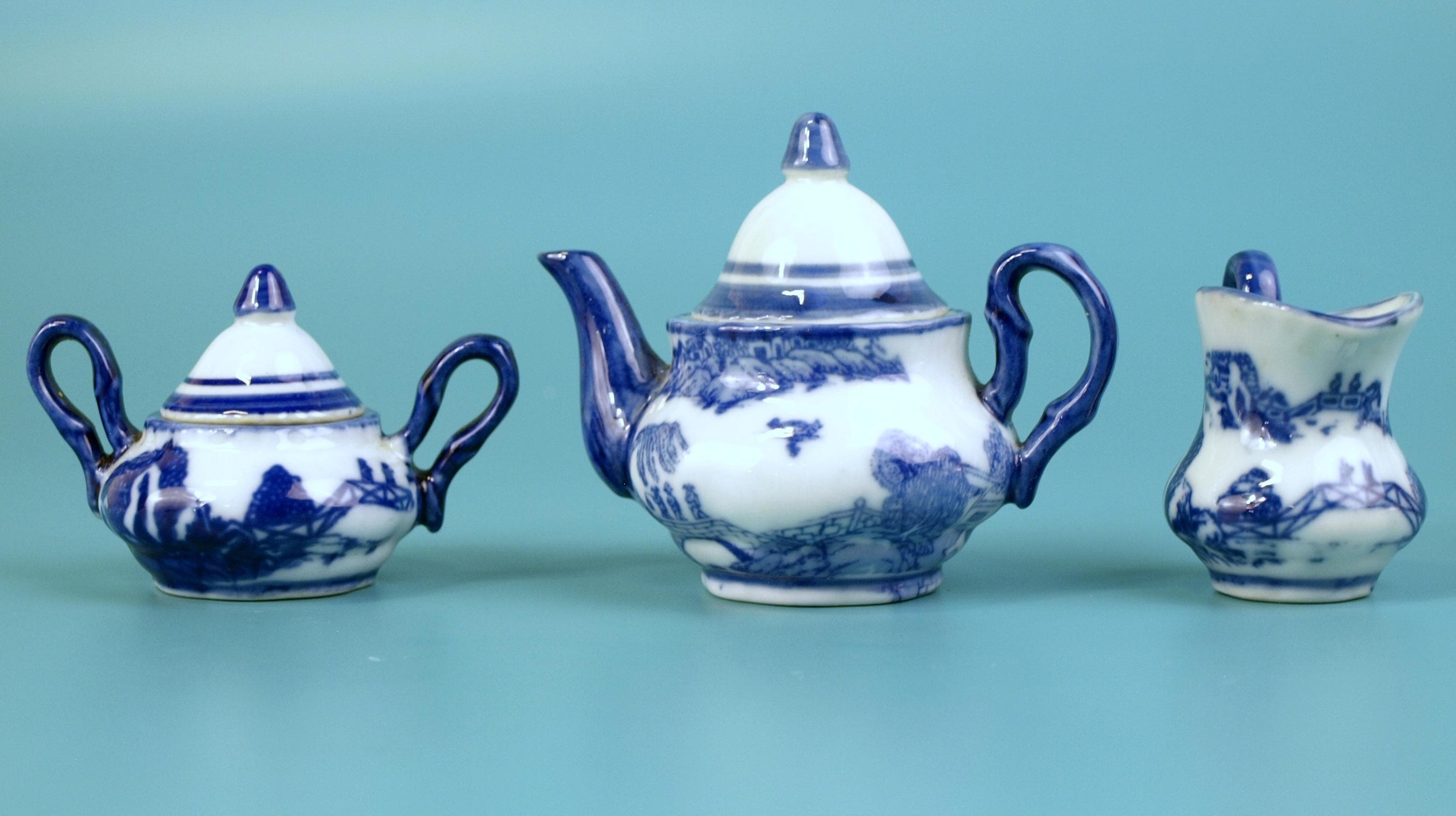 Vintage Flow Blue Willow Child's Tea Set, Asian Motif With Backstamp ...