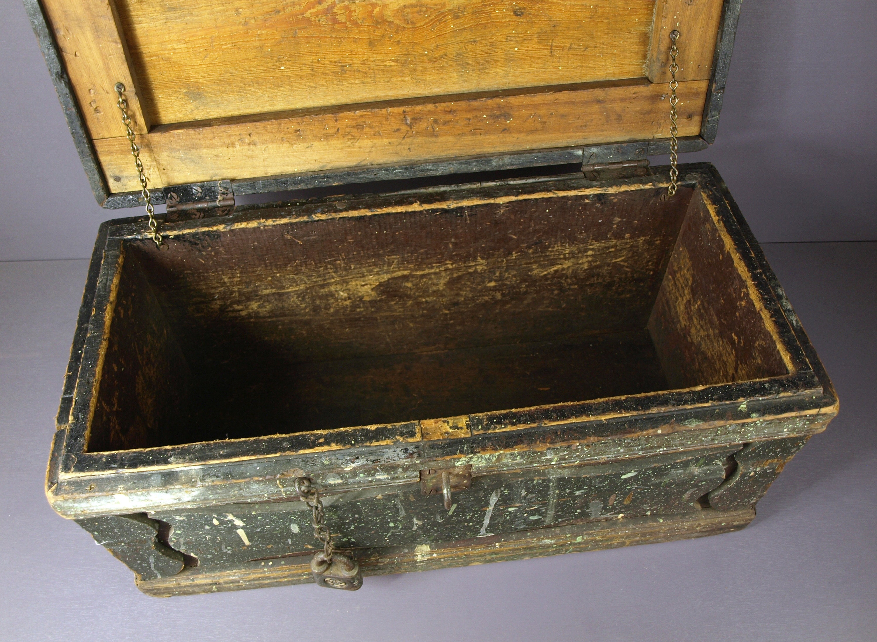 Small Antique Trunk Travel Steamer Storage Treasure Chest