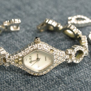 Vintage Erwin Pearl Ladies Dress Wrist Watch W Mother of Pearl - Etsy