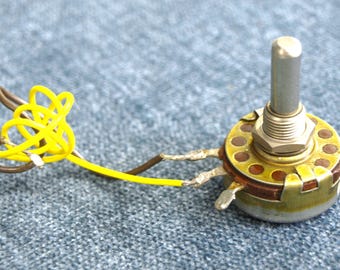 Potencjometr Ohmite typu AB 100 omów nr CU-1011 - wyprodukowano w USA Przełącznik pokrętny