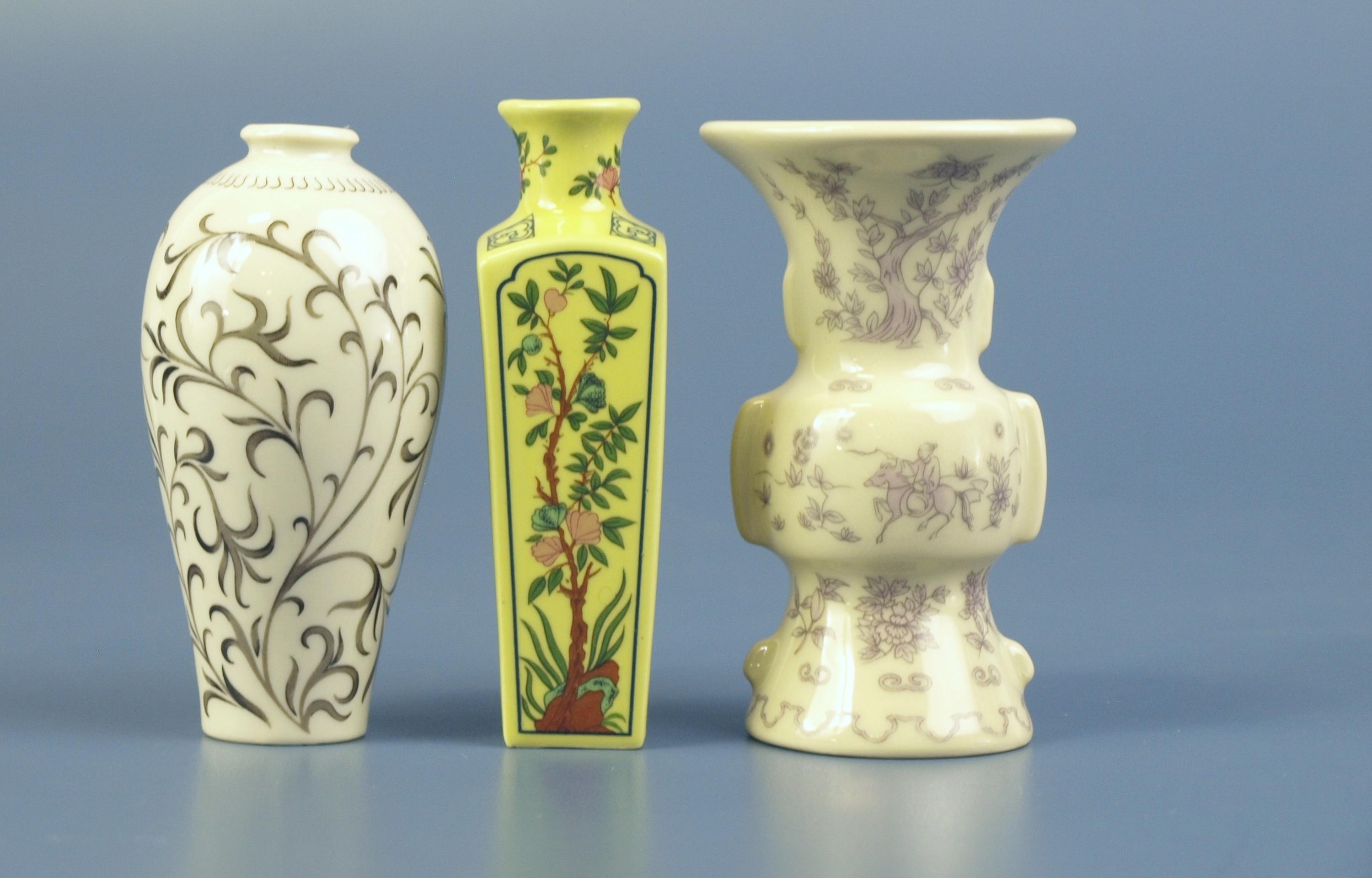 Vintage Franklin Mint Complete Set of Mini Japanese Porcelain