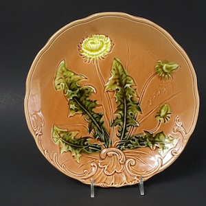 Antique Georg Schmider Zell Baden German Majolica 9.25" Plate Salmon Orange with Dandelion Circa 1907-1928 In Excellent Condition