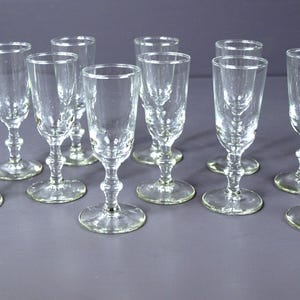 Vintage Cordial Schnapsgläser - 11er Set - Kleine Portwein oder Sherrygläser - Verkostungsgläser - Guter Zustand