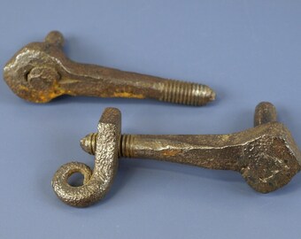Antique Hand Forge Pintle Pin Bolt Hinges with Rams Head Nut for Gate or Barn Door - Blacksmith Made Door Hardware c 1800's - 4.5" long