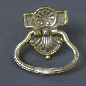 Antique Victorian Pressed Brass Scallop / Shell Design Drawer Pull Hardware For Furniture Restoration