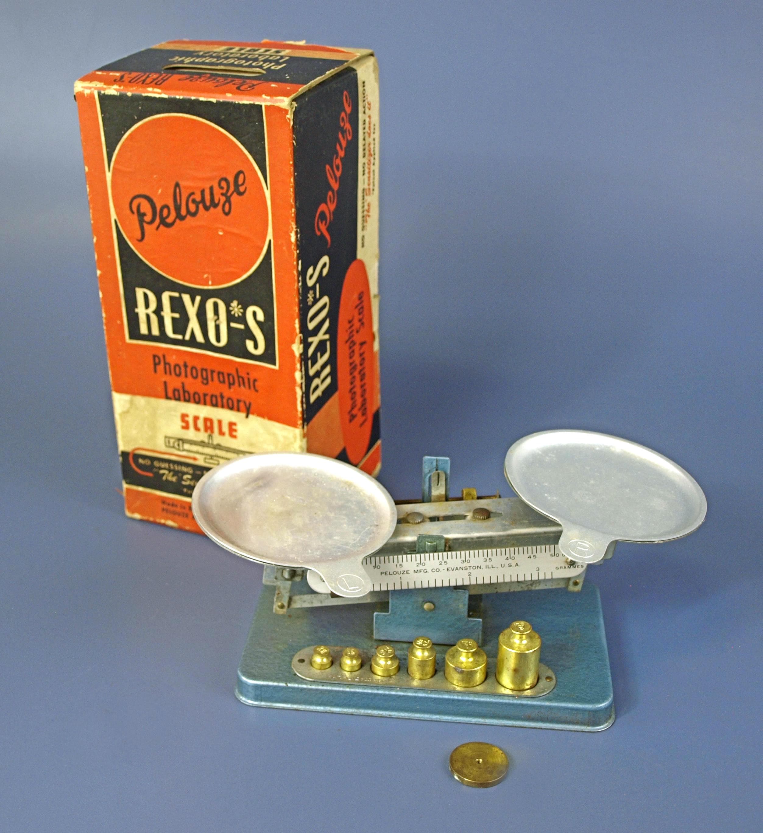 Vintage Blue Pelouze Rexo-s Photographic Laboratory Scale W