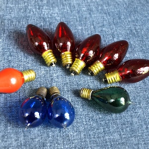 Antique Exhaust Tip Edison C6 Incandescent Pear Christmas Light Bulbs in Cobalt Blue and Emerald Green & C7 Ruby Red, and Orange - untested